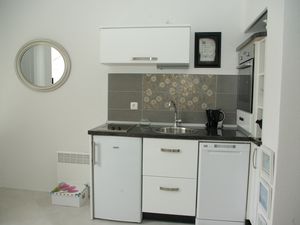 23931378-Ferienwohnung-2-Makarska-300x225-3