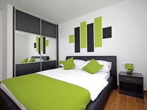 23933989-Ferienwohnung-4-Makarska-300x225-5