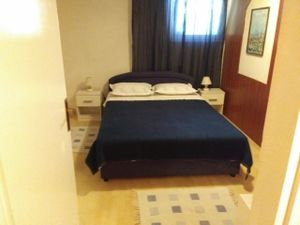 18000066-Ferienwohnung-4-Makarska-300x225-5