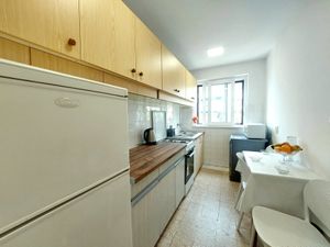 23929515-Ferienwohnung-5-Makarska-300x225-4