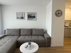 24048089-Ferienwohnung-4-Makarska-300x225-3