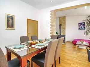 23729285-Ferienwohnung-8-Makarska-300x225-1