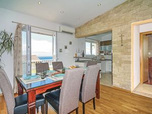 23729285-Ferienwohnung-8-Makarska-300x225-4