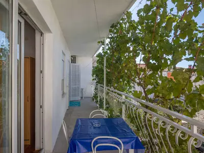 Ferienwohnung für 6 Personen (100 m²) in Makarska 3/10
