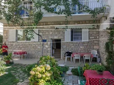 Ferienwohnung für 6 Personen (100 m²) in Makarska 8/10