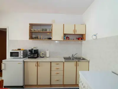 Ferienwohnung für 6 Personen (100 m²) in Makarska 9/10