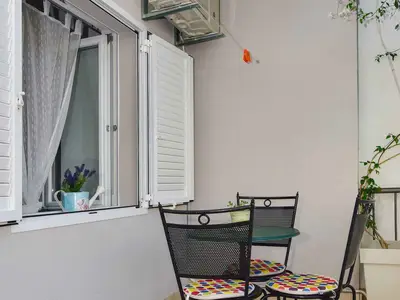 Ferienwohnung für 2 Personen (22 m²) in Makarska 2/10