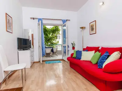 Ferienwohnung für 3 Personen (40 m²) in Makarska 2/10