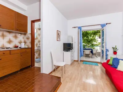 Ferienwohnung für 3 Personen (40 m²) in Makarska 4/10