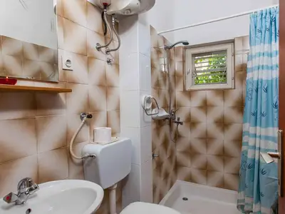Ferienwohnung für 3 Personen (40 m²) in Makarska 9/10