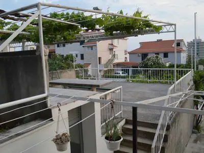 Ferienwohnung für 7 Personen (100 m²) in Makarska 2/10