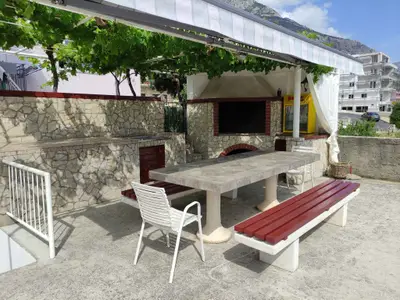 Ferienwohnung für 7 Personen (100 m²) in Makarska 8/10