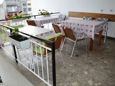 Ferienwohnung für 7 Personen (100 m²) in Makarska 10/10