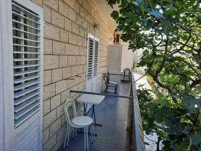 Ferienwohnung für 8 Personen (110 m²) in Makarska 2/10