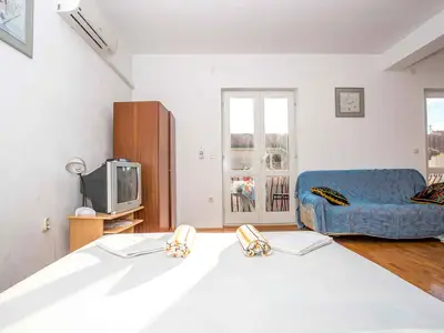 Ferienwohnung für 3 Personen (28 m²) in Makarska 6/10