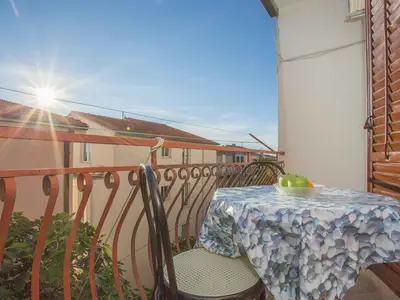 Ferienwohnung für 2 Personen (18 m²) in Makarska 1/10