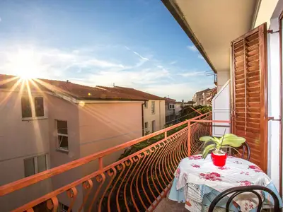 Ferienwohnung für 3 Personen (28 m²) in Makarska 1/10