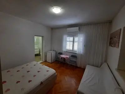 Ferienwohnung für 8 Personen (140 m²) in Makarska 9/10