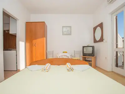 Ferienwohnung für 2 Personen (18 m²) in Makarska 8/10