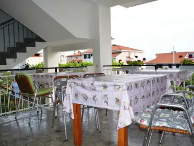 Ferienwohnung für 7 Personen (100 m²) in Makarska 8/10