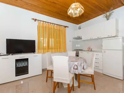 Ferienwohnung für 3 Personen (40 m²) in Makarska 9/10