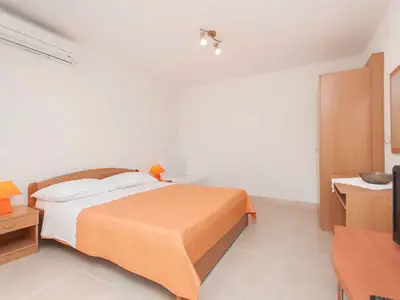 Ferienwohnung für 3 Personen (30 m²) in Makarska 10/10