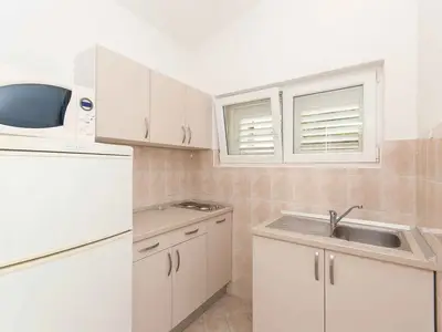 Ferienwohnung für 4 Personen (42 m²) in Makarska 9/10