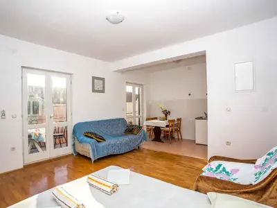 Ferienwohnung für 3 Personen (28 m²) in Makarska 4/10