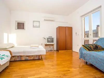 Ferienwohnung für 3 Personen (28 m²) in Makarska 8/10