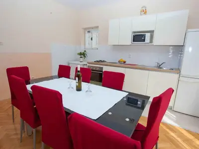 Ferienwohnung für 8 Personen (135 m²) in Makarska 7/10