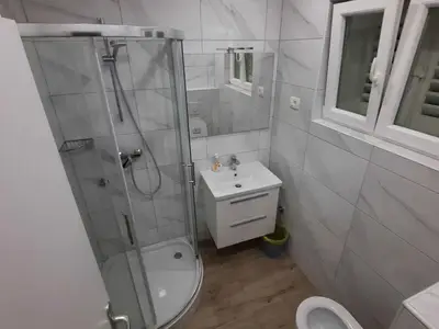 Ferienwohnung für 8 Personen (135 m²) in Makarska 10/10