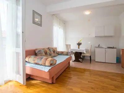 Ferienwohnung für 3 Personen (33 m²) in Makarska 10/10