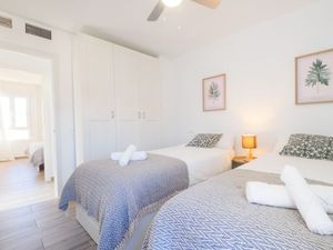 23543367-Ferienwohnung-5-Málaga-300x225-1