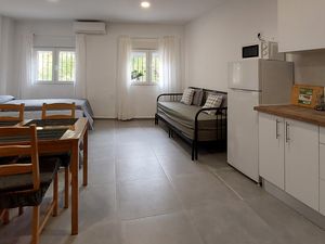 24003706-Ferienwohnung-4-Málaga-300x225-2