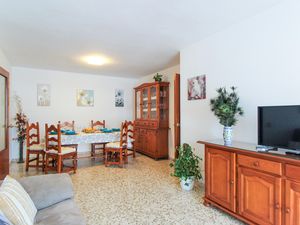 24018344-Ferienwohnung-7-Málaga-300x225-0