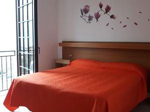 22445673-Ferienwohnung-4-Malcesine-300x225-1