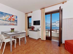 23774783-Ferienwohnung-5-Malcesine-300x225-2