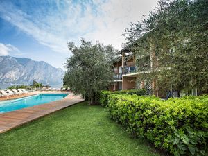 22807805-Ferienwohnung-4-Malcesine-300x225-1