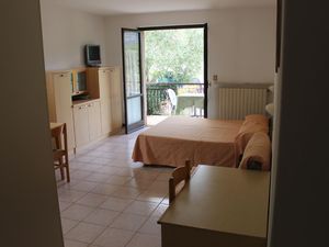 22448287-Ferienwohnung-2-Malcesine-300x225-3