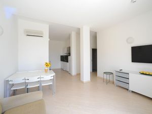 23380751-Ferienwohnung-6-Malcesine-300x225-1