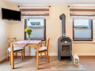 Photo, INSIDE, OUTSIDE