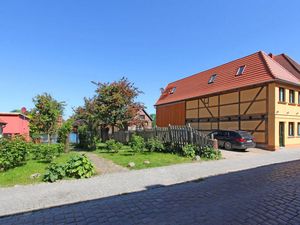 24004884-Ferienwohnung-3-Malchow-300x225-0