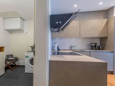 Ferienwohnung Inselsuite Malchow Küchenzeile und Abstellraum