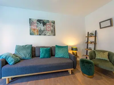 Ferienwohnung Sebastian Malchow Couch im Wohnbereich