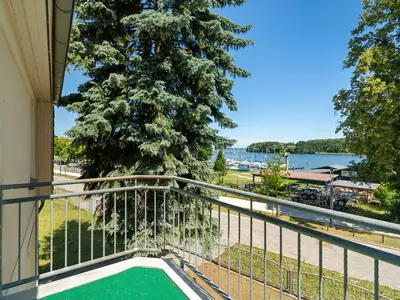 Apartment Strandglück Malchow – Balkon mit traumhaftem Seeblick