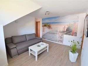 22027139-Ferienwohnung-2-Malente-300x225-0