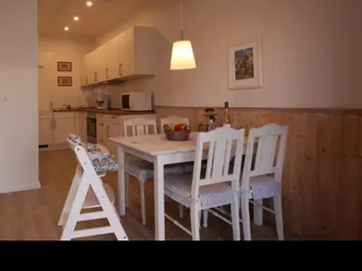 Essbereich mit Küche