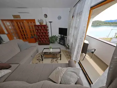 Ferienwohnung für 8 Personen (93 m²) in Mali Iž 1/10