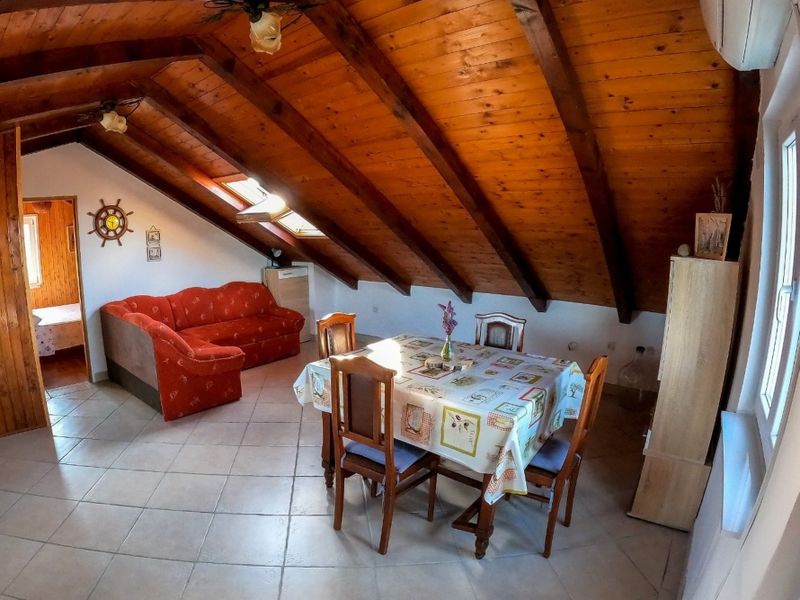 24015843-Ferienwohnung-4-Mali Iž-800x600-2