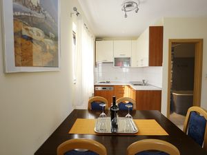 23932526-Ferienwohnung-4-Mali Iž-300x225-4